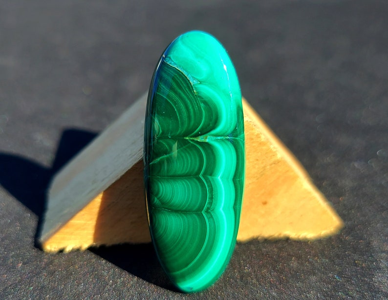 Cabochon di pietra preziosa di malachite naturale, pietra preziosa rara, cabochon di pietra preziosa di malachite verde naturale 37x19x5MM, 38 Carat