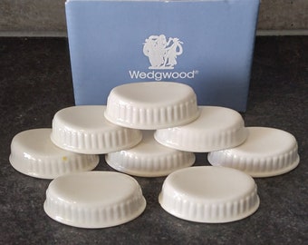8 Wedgwood edme knife rests