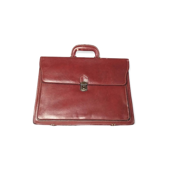 Vintage Salisburys Burgundy Red Laminated Faux Leather Briefcase Circa 1970-80s Mid-Century Modern Attache Case Brass Gold Hinges