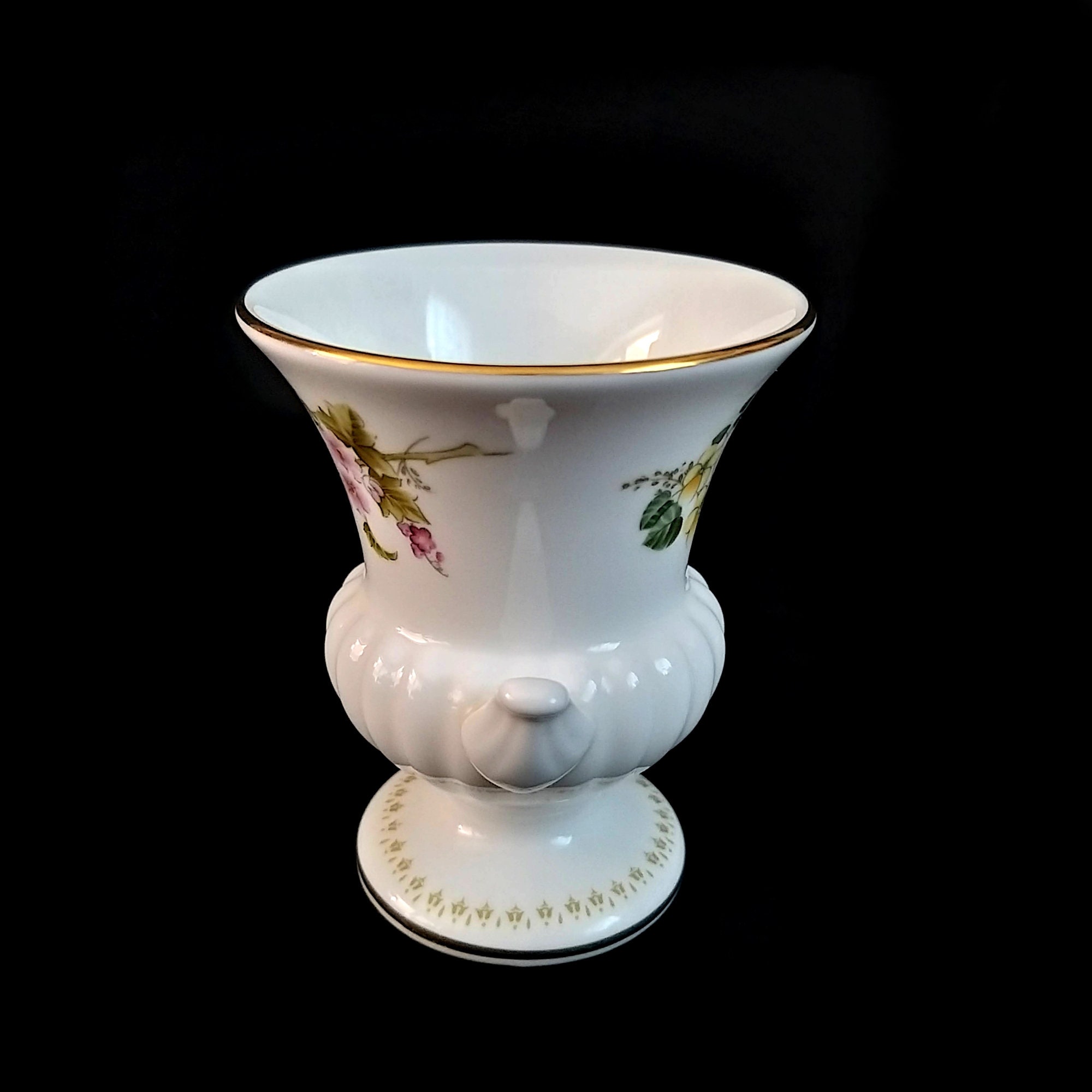 Vintage Wedgwood Mirabelle Floral Gold Trim White Bone China Small