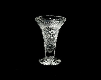 Vintage American Brilliant Style Lead Crystal Diamond Cut Glass Medium Size Posy Footed Vase Pedestal Flower Arranger Wedding Decor