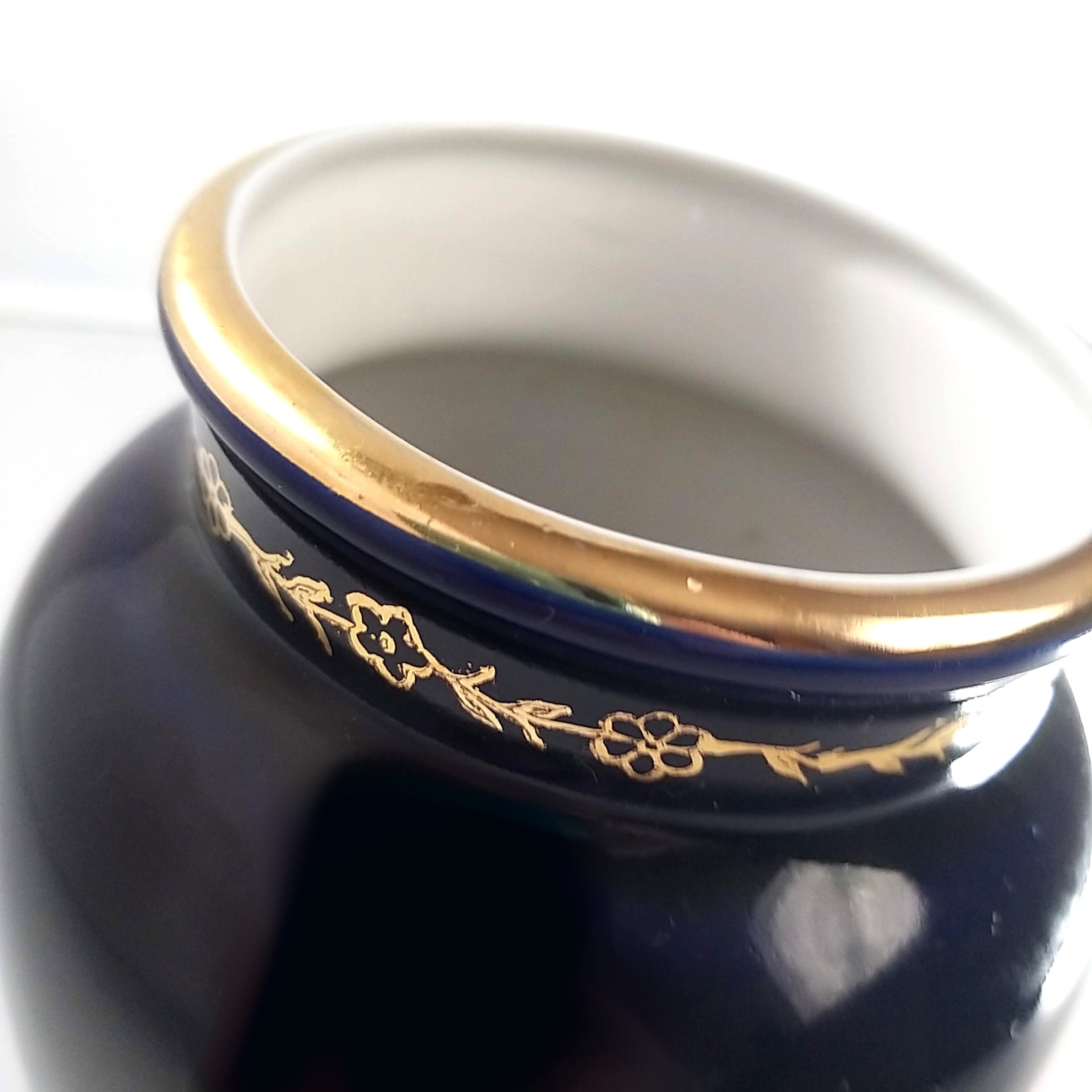 ヴィンテージ 磁器 花瓶 コバルトブルー 花模様 金箔