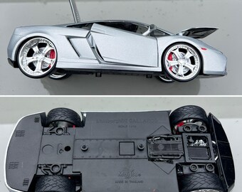Vintage Maisto Lamborghini Gallardo: 1/18 Scale Diecast Model Car