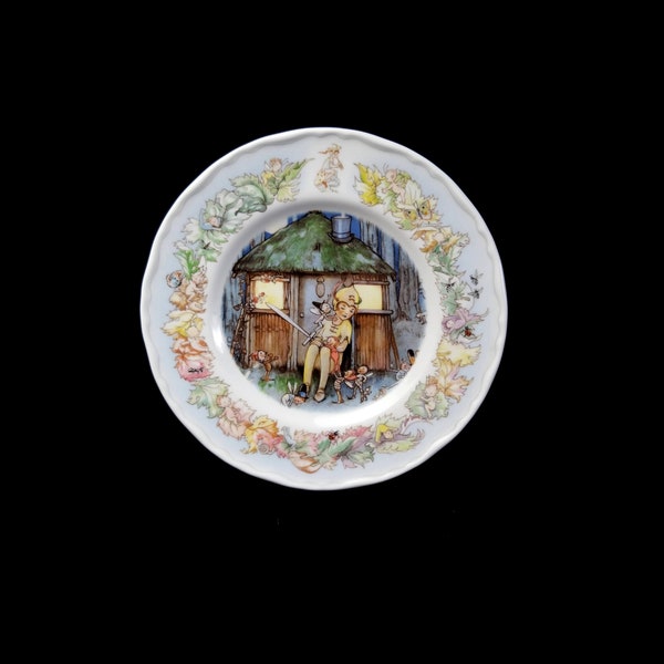 Vintage Royal Worcester Mabel Lucie Attwell Peter Pan Collection Plate Peter Keeps Watch Decorative Plate Porcelain Wall Cabinet Decor Gift