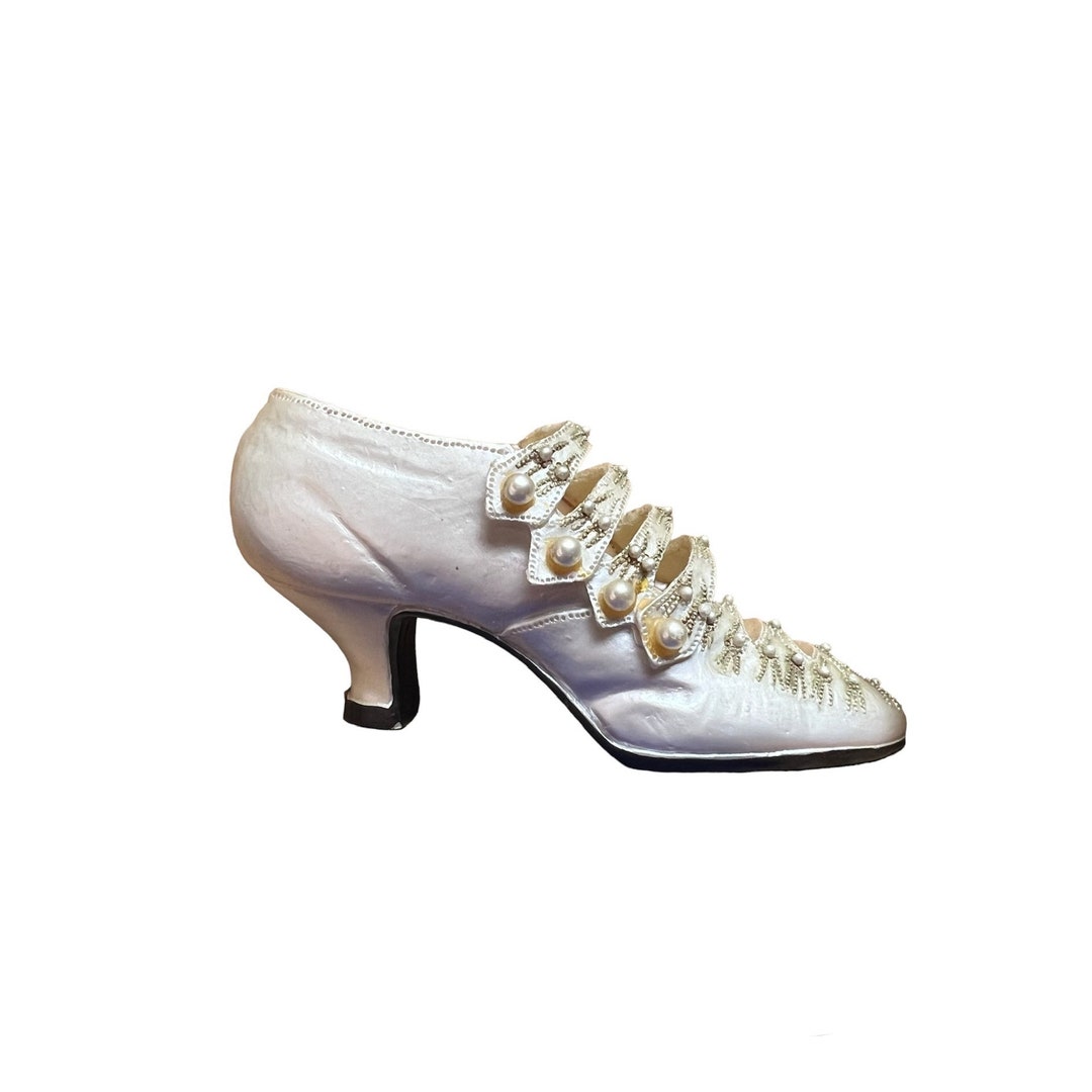 Vintage Leonardo Shoe of Distinction Collection Mini Figurine Etsy