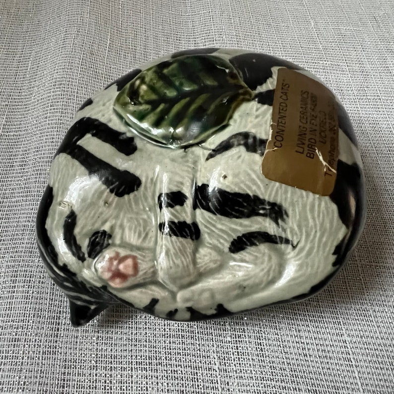 Vintage Contented Cats Living Ceramics Bird in Eye Farm Uckfield