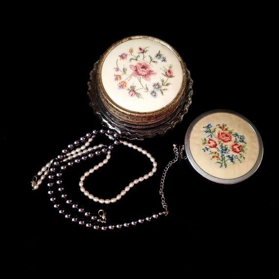 Antique Regent of London Jewelry Glass Round Trin… - image 10