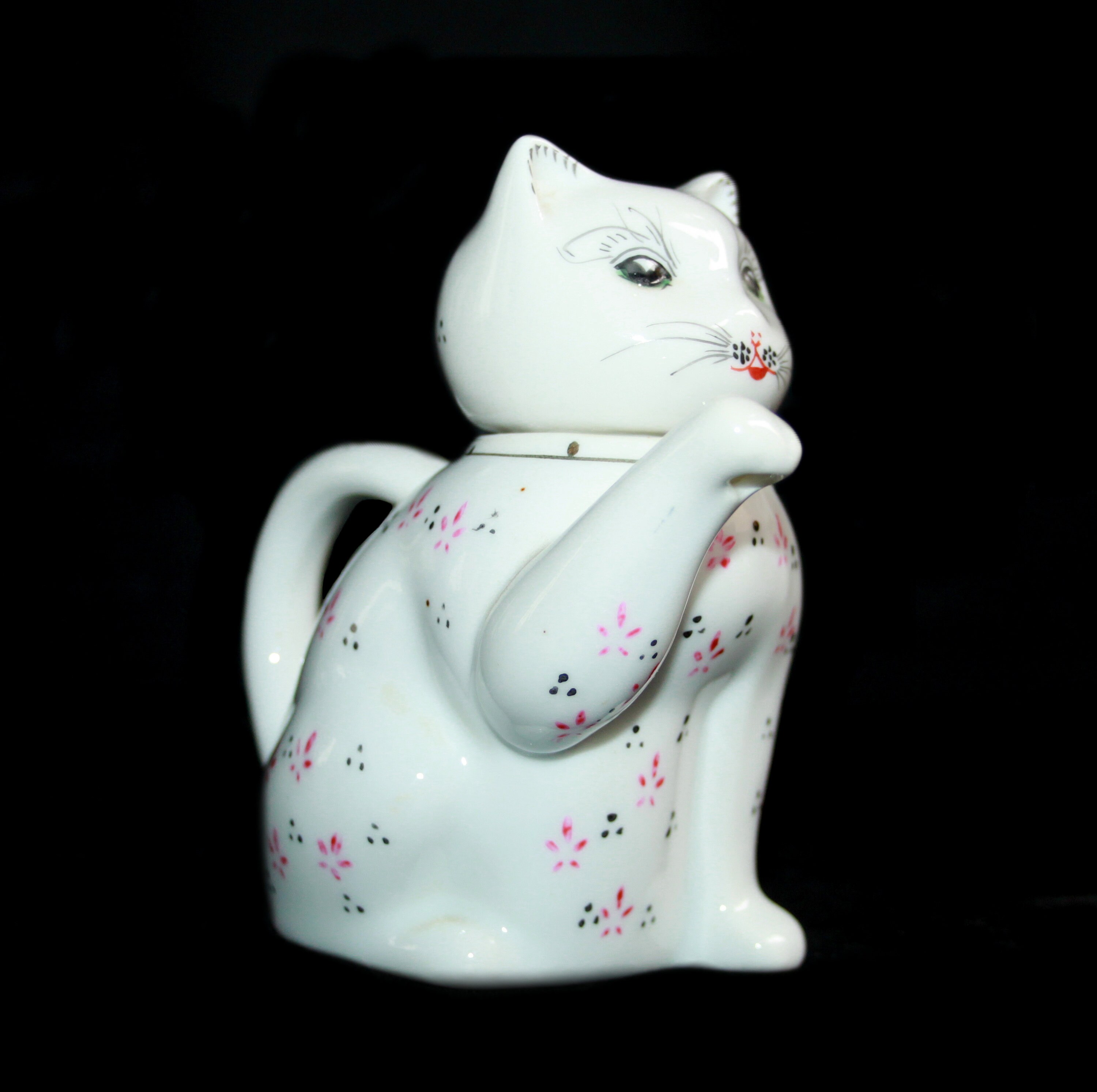 ヴィンテージ 中国製 白磁 招き猫 足を上げる ミニティーポット ティー