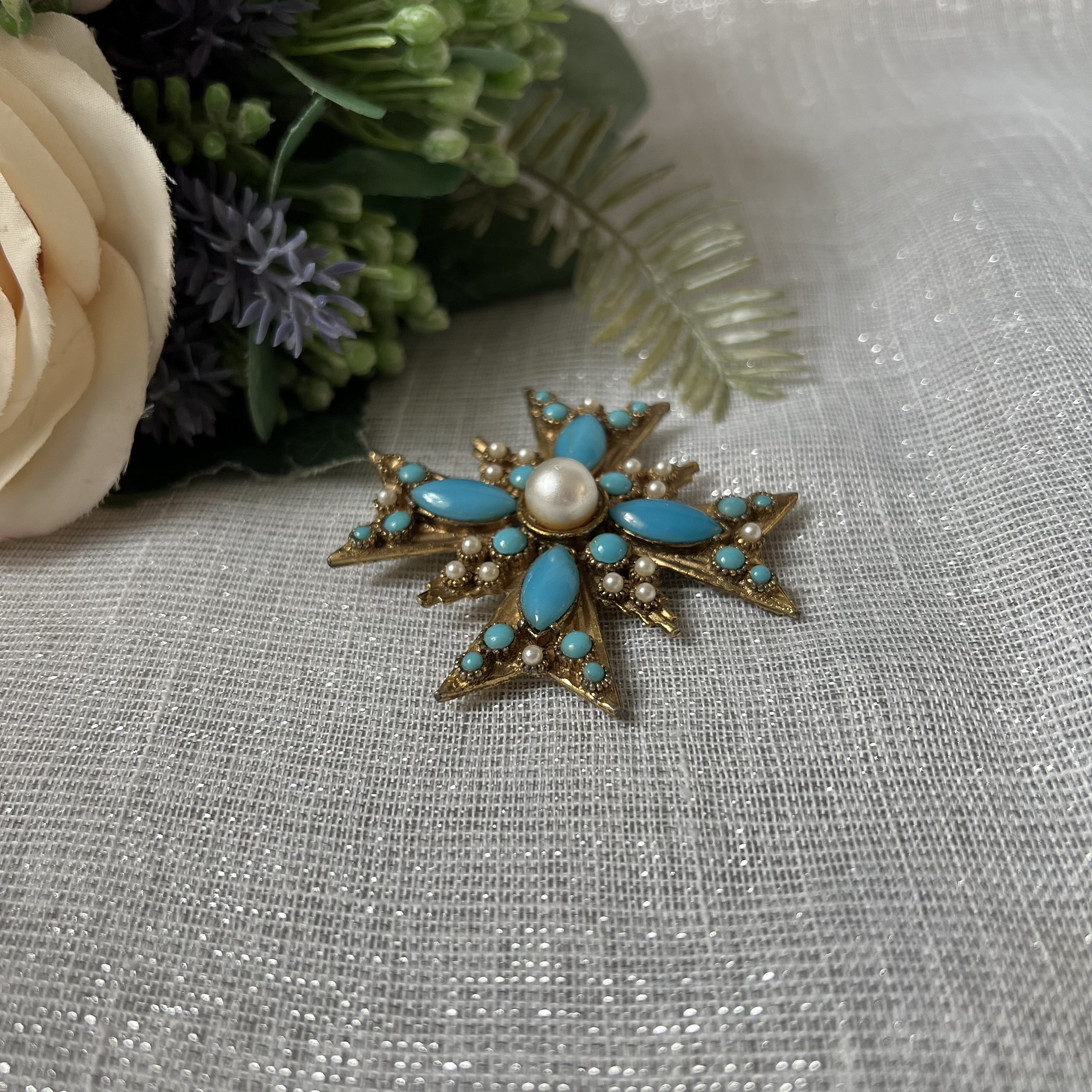 Vintage Golden Brass Maltese Cross Brooch Pin Pendant Blue Faux