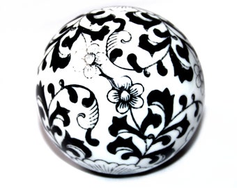 Vintage Mid-Century Modern Decorative Floral Pattern Black and White Tessellated Ceramic Carpet Sphere Ball Shelf Home Decor