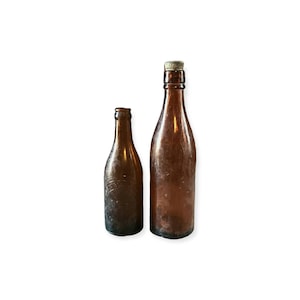 2 x Vintage Amber Brown Glass Drink Beer Bottles + Stopper Vase Unique Display Candle Holders Rustic Farmhouse Restaurant Decor