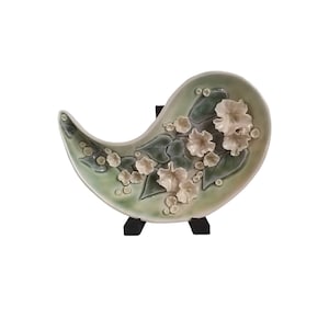 Vintage Chessell Pottery 3D Green Leaves Water Lilies Flowers Filled Eggshell Drop Shape Bowl Decorative Cabinet Display Table Decor Gift