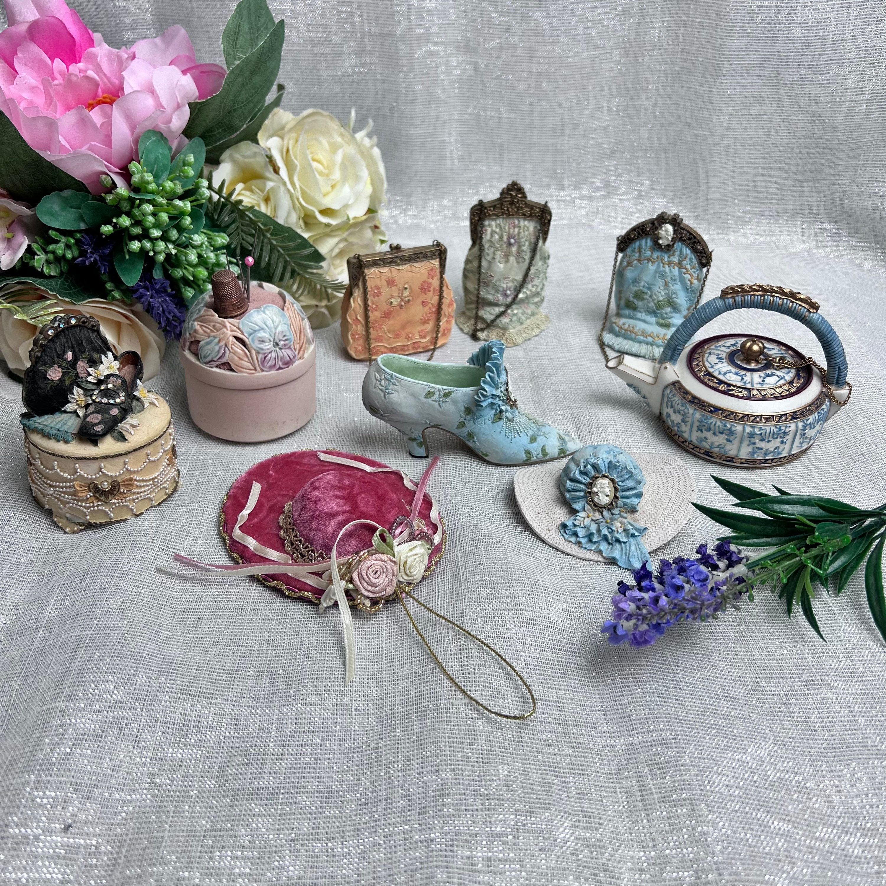 アンティーク 帽子と靴とバッグの置物セット Vintage Victorian Style Collection Hat Bag Shoe Miniature Ornament