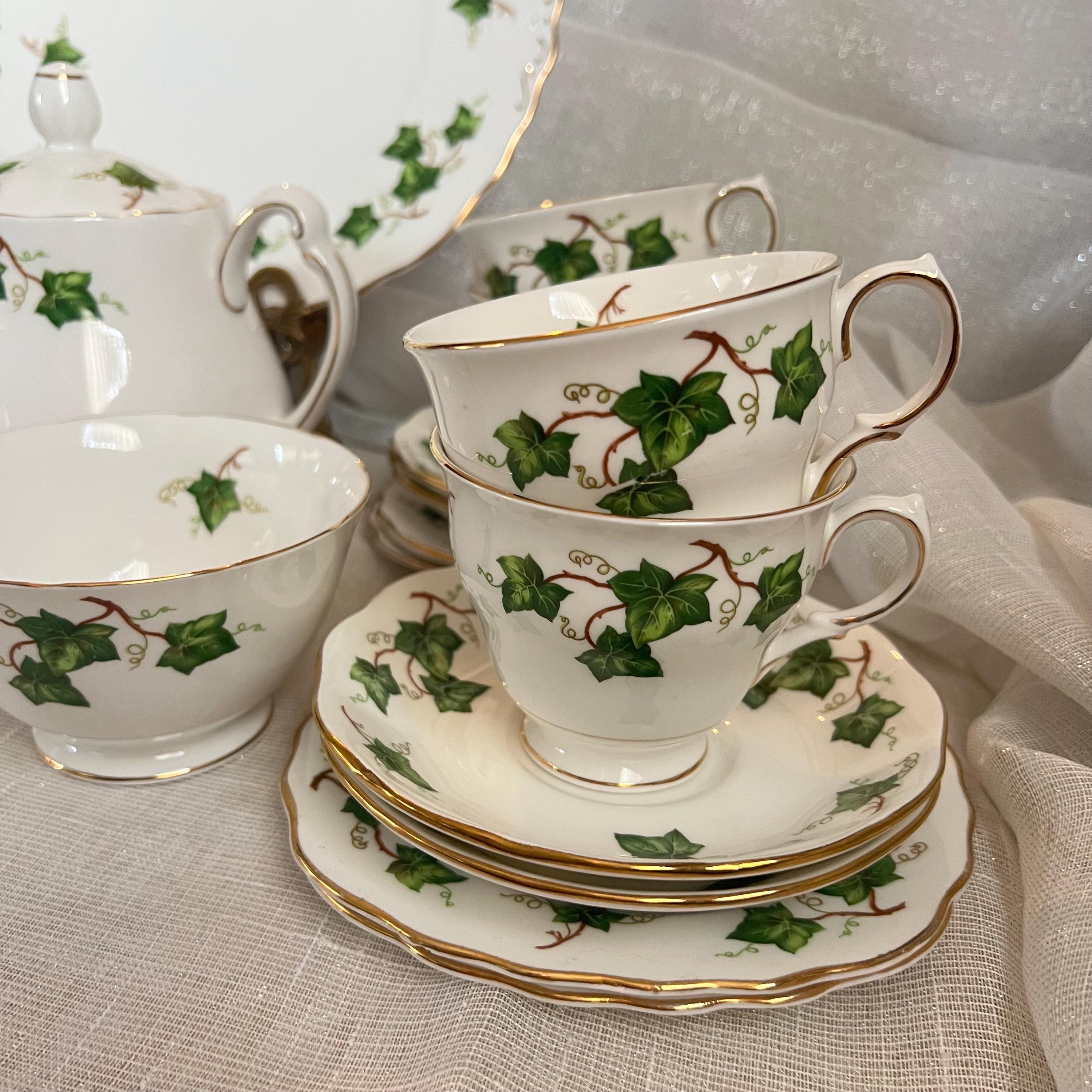 ビンテージウエッチウッドBONEchinaホワイトキャベツ葉模様ティーセット Vintage Colclough Ivy Vine Tea Set White English Bone China Green