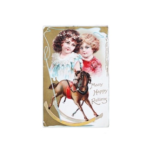Cartolina d'auguri antica retrò di buon Natale con molti ritorni, compleanno per bambini, Dresda dorata, Raphael Tuck, cavallo a dondolo, ragazza e ragazzo
