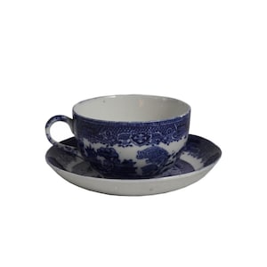 Vintage Blue and White Ye Olde Willow Fenton Made in England Tea Cup & Saucer Teaset