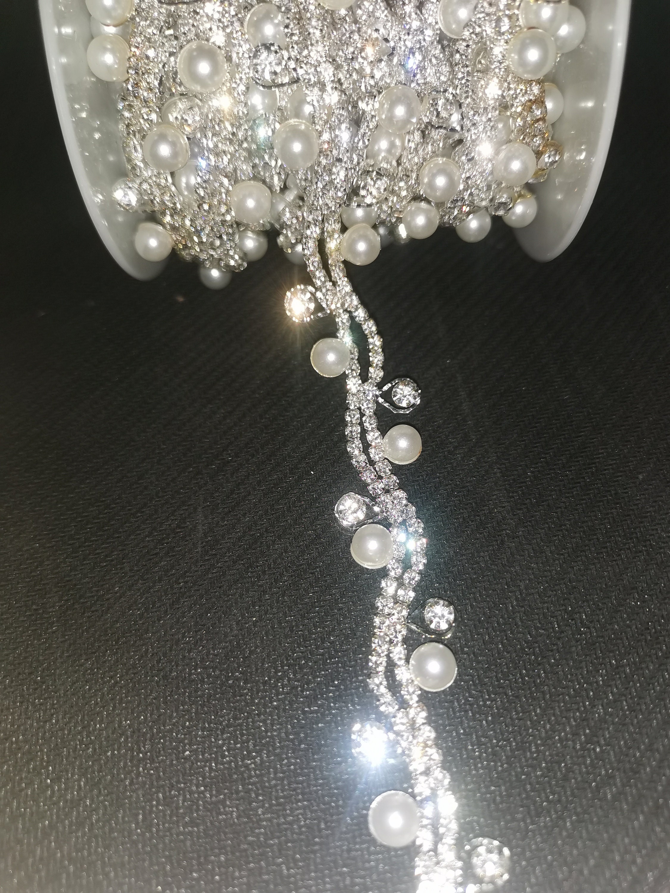 Rytenz Rhinestone Trim Applique 1 Yard Crystal Chain Banding Diamond Inlaid  White Pearl Beaded Rhinestones for Crafts Clothing and Bridal