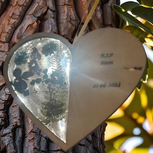 Memorial sun catcher, Handmade memorial gift, Personalized cremation keepsake, Ashes in resin suncatcher, Remembrance window hanging