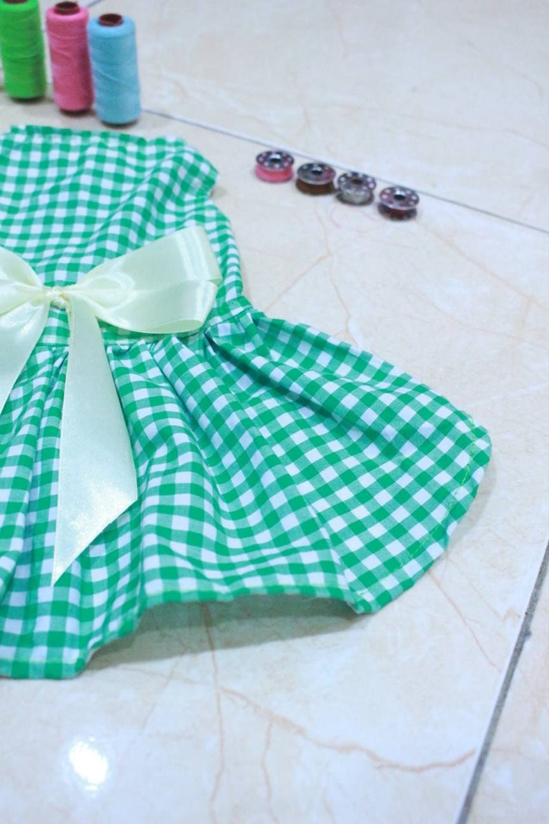 cat clothes apparel clothes for cat. Dress with green square motive for cat and dog persian outfit /& sphynx cat