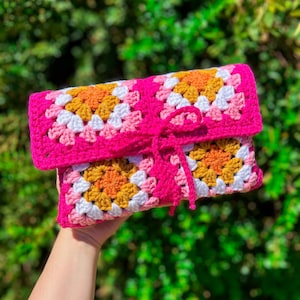 Handmade Book Sleeve, Crochet Book Cover, Book Gift, Crochet Book Sleeve, Crochet Book Holder, Gifts for Readers, Book Gifts