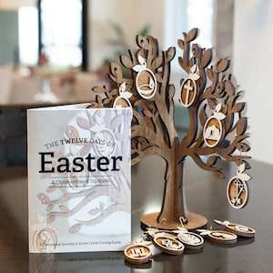 The 12 Days of Easter Tree | A Christ-centered Tradition // Easter, Family Tradition, Easter Countdown, Easter Tradition