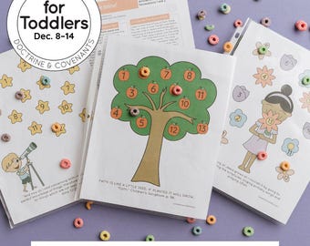 Peut inclure: Feuilles d'activités éducatives pour tout-petits, avec un arbre fruitier numéroté, des tapis en forme d'étoile et une fille avec des fleurs. Le texte comprend "Come Follow Me for Toddlers" et "Doctrine & Covenants". Des céréales colorées sont utilisées comme compteurs.