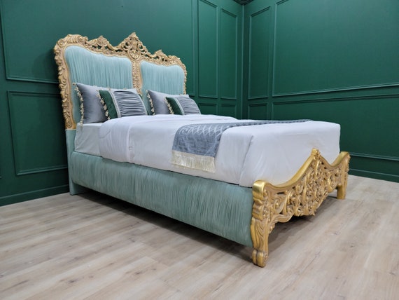 Queen style 2024 bed frame