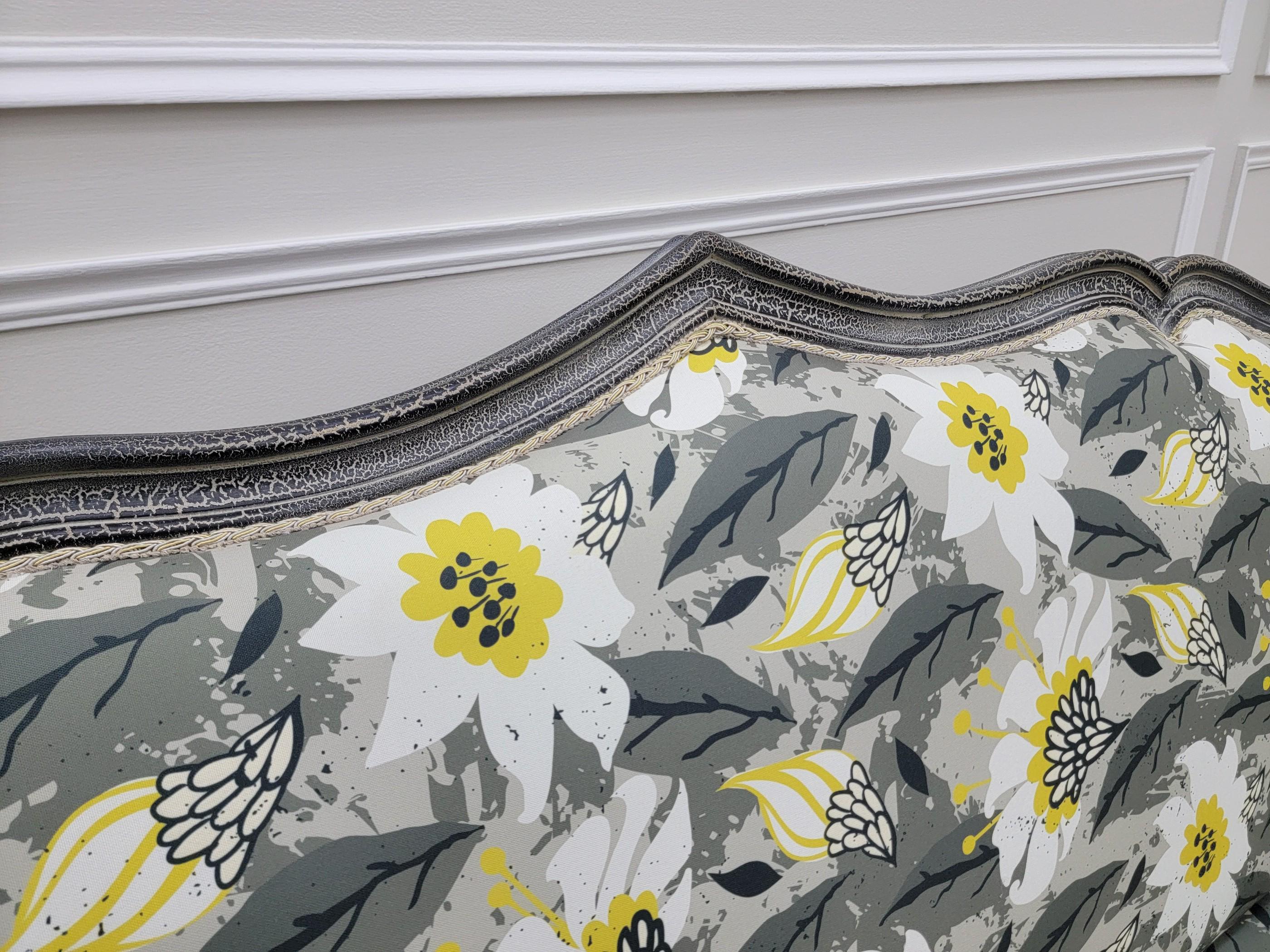 Vintage French Provincial Sofa – Floral Upholstered Settee, Louis XV ...
