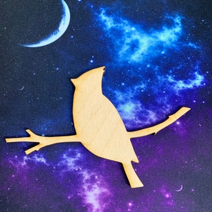 Cardinal on Branch wood cut out Made of all natural untreated high quality Baltic Birch wood Made with a laser cutter.