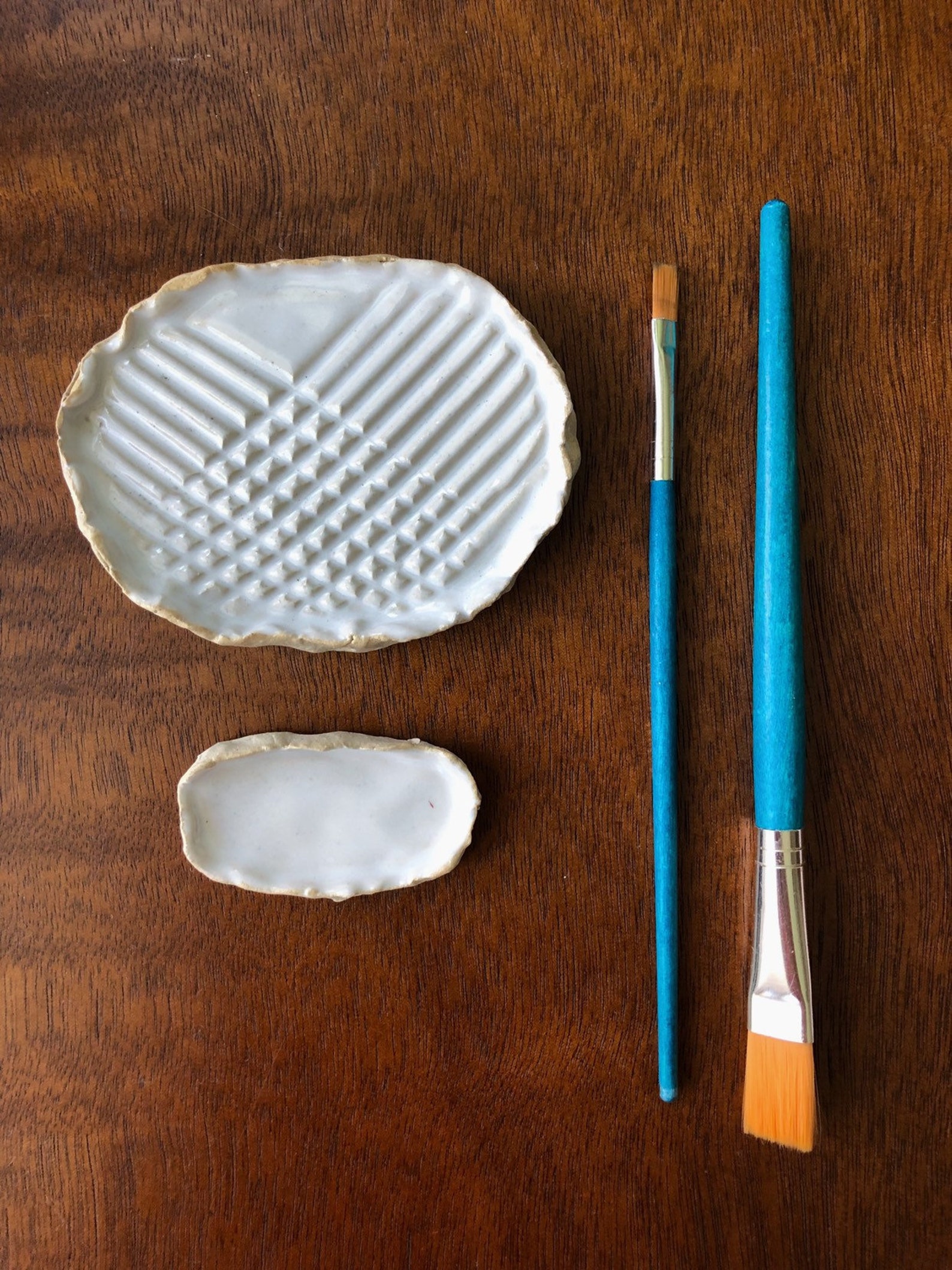 Paint Brush Tray Small Ceramic Paint Supply Paint Brush Holder Paint Brush Rest White Artist