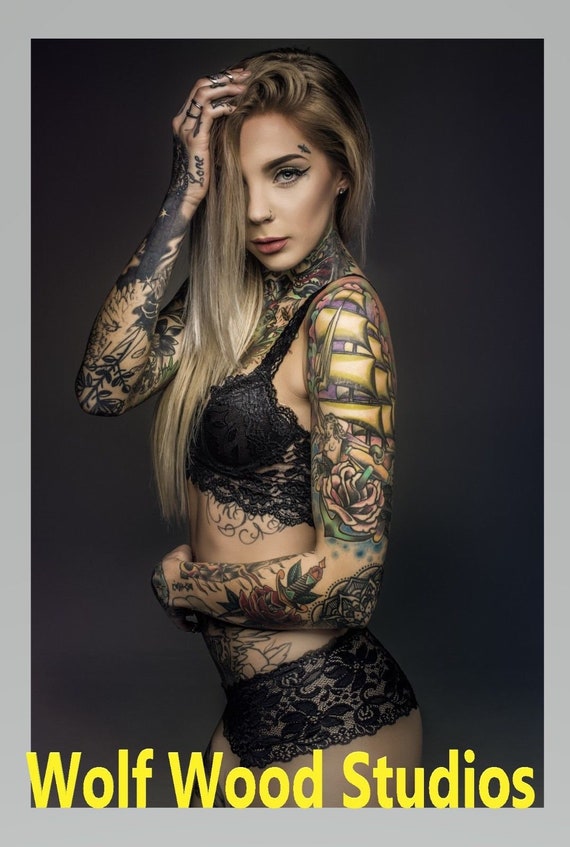 Glamour tattoo school model