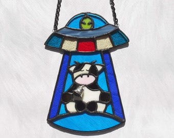 UFO Suncatcher, Ufo Stained Glass, Ufo Cow Ornament, Alien Stained Glass, Stained Glass Window Hangings, Alien Ornament