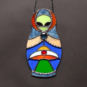 UFO Suncatcher, Ufo Stained Glass, Stained Glass Window Hangings, Matryoshka Alien Ornament, Alien Stained Glass, Suncatcher Stained Glass