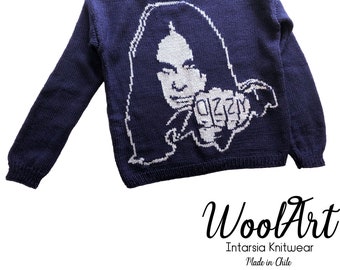 Made to order unisex and oversized sweater, handmade with chilean wool. Intarsia jumper with an exclusive design for the music fans