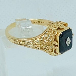Edwardian Filigree Cameo Flip Ring with Diamond  and Onyx in 14 Karat  Yellow Gold.