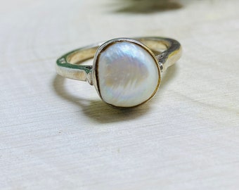 Vintage Sterling Silver  Fresh Water Pearl  Ring.