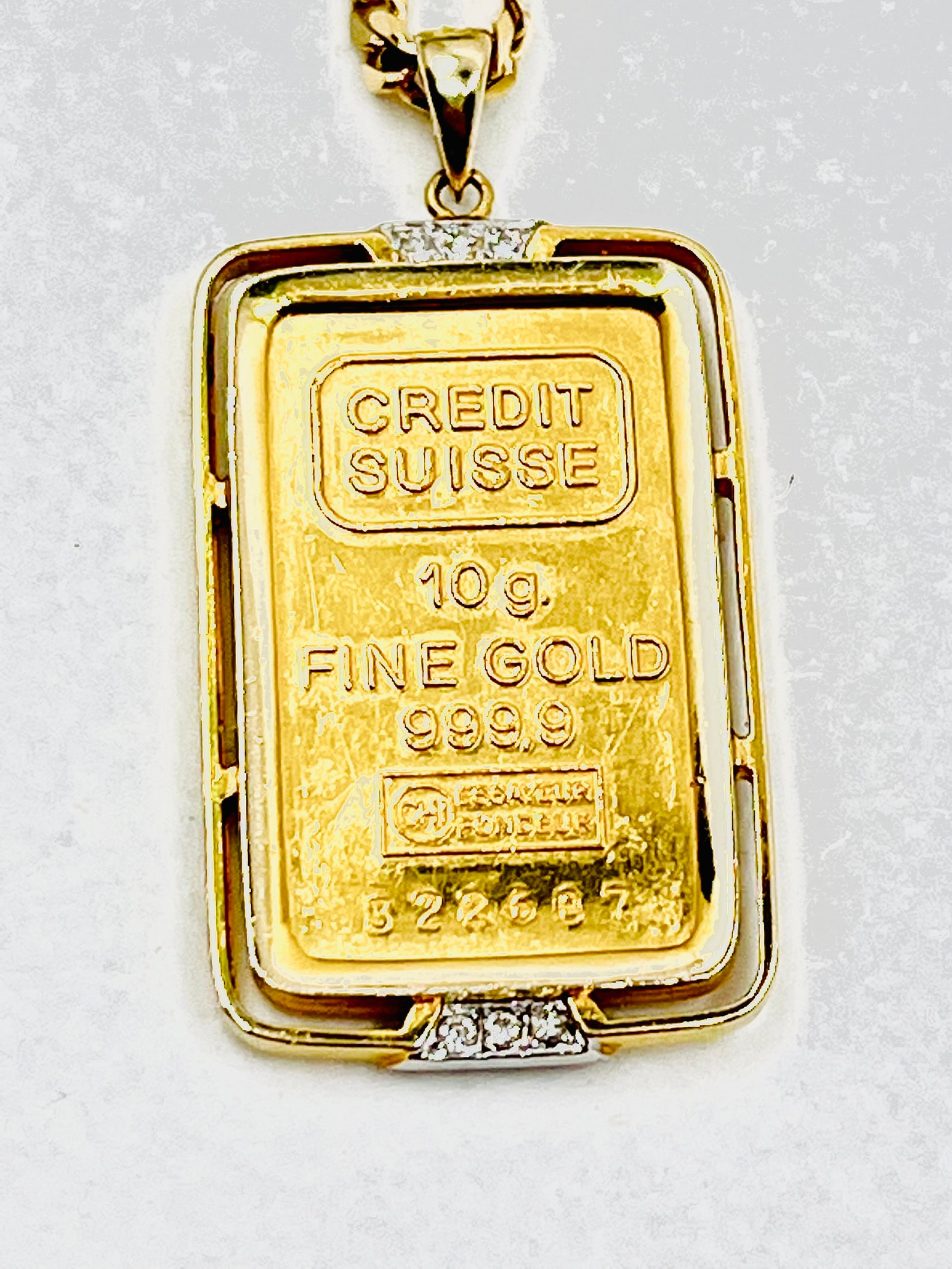 24k-yellow-gold-10-gram-credit-suisse-bar-pendant-necklace-with