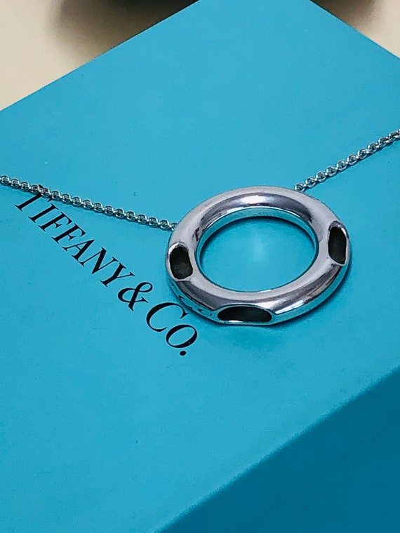 Tiffany silver pendant necklace discount