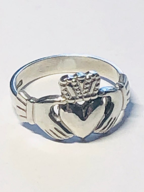 Irish Friendship& Love Band  Claddagh  Ring.