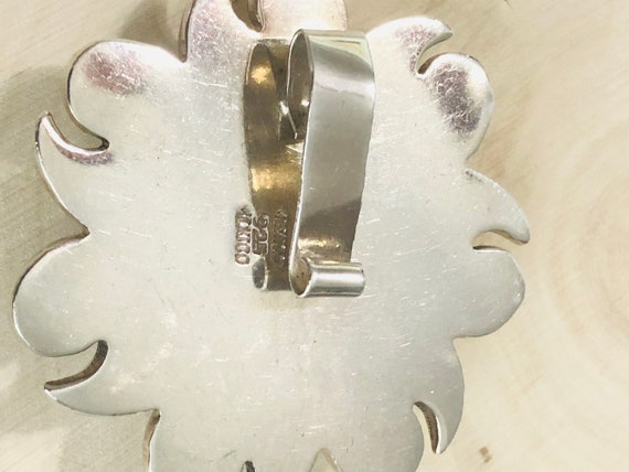 Vintage  Sterling Silver   Onyx Sunflower Pendant. - image 9