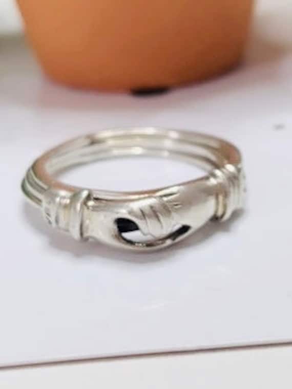 Vintage Sterling Silver Friendship  Ring. - image 4