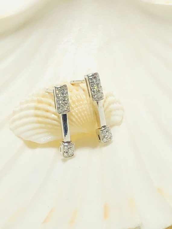 18K White Gold Diamond Bar Stud Earrings. - image 1