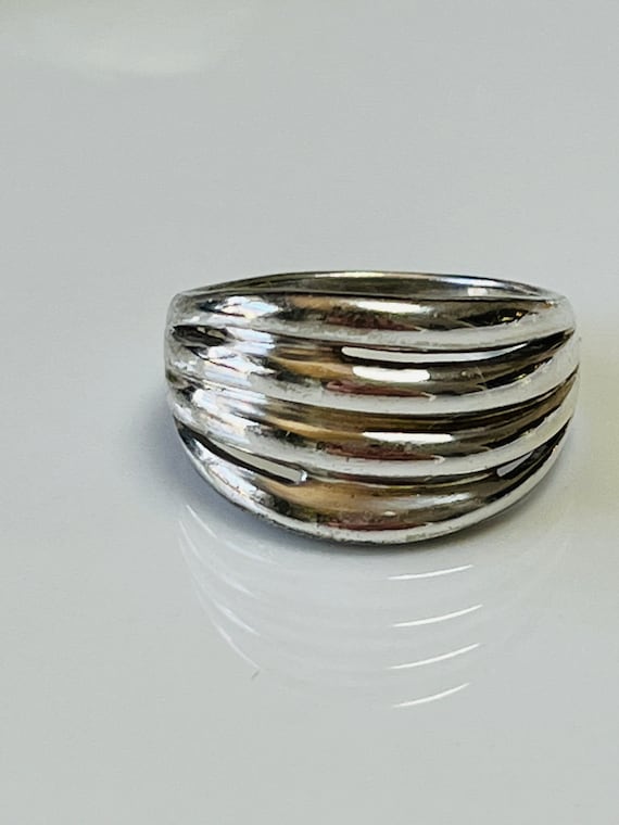 Vintage Sterling  Silver Stacked Waves  Ring.