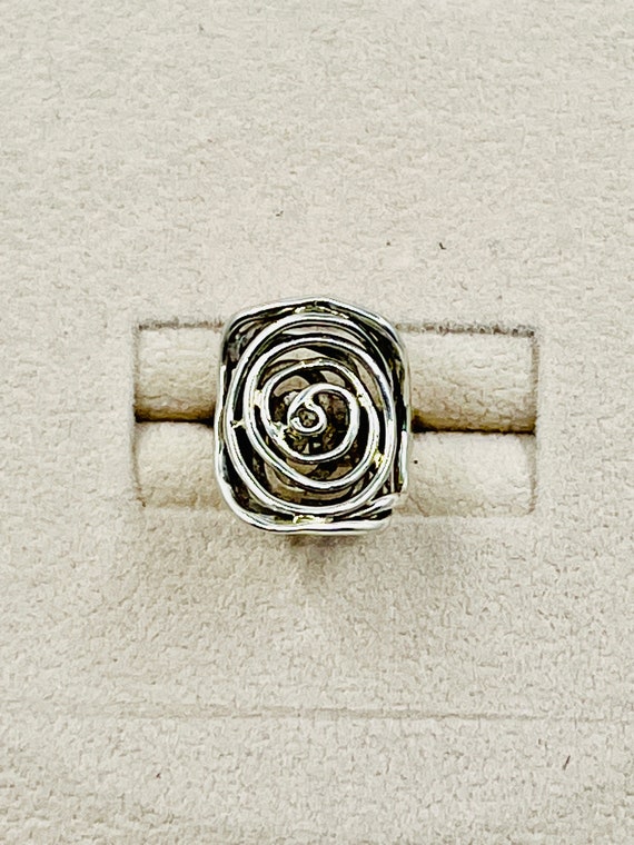 Vintage Sterling Silver Wire Ring.