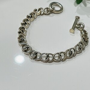 Vintage Sterling Silver Linked Chain Bracelet. image 3