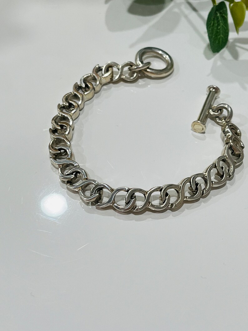 Vintage Sterling Silver Linked Chain Bracelet. image 3