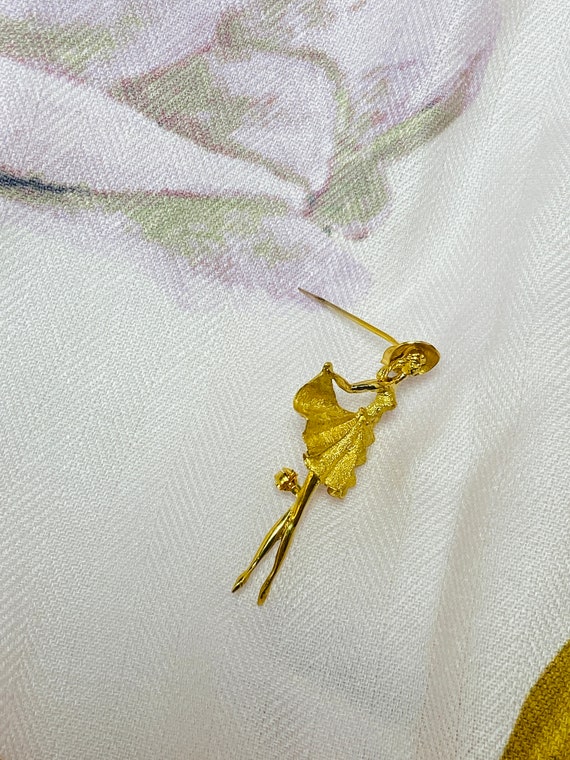 Vintage 18K Solid Gold Ballerina Pin Brooch. - image 9