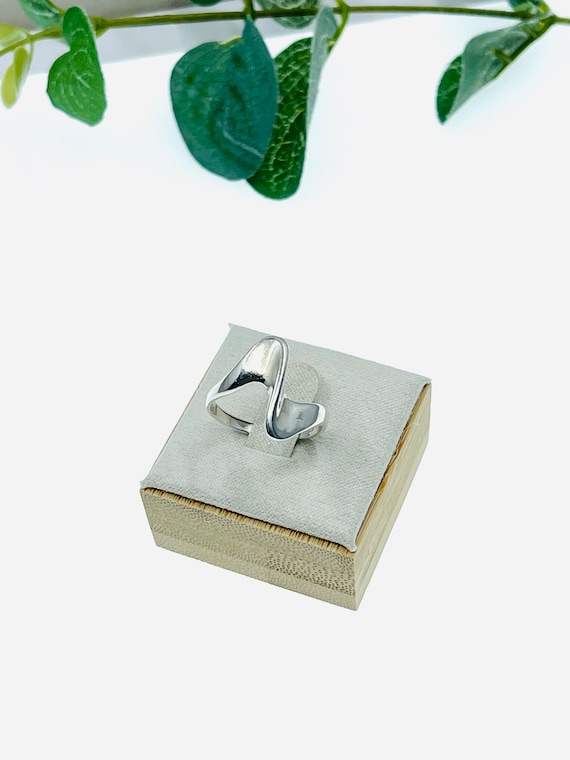 Sterling Silver Modernist Ring .