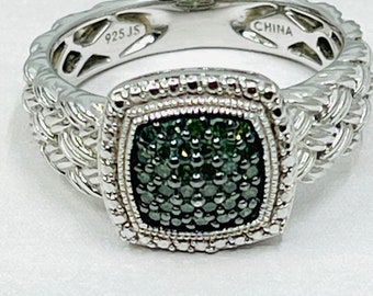 Sterling Silver Green Diamonds Ring.