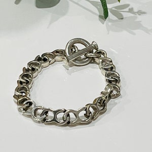 Vintage Sterling Silver Linked Chain Bracelet. image 8